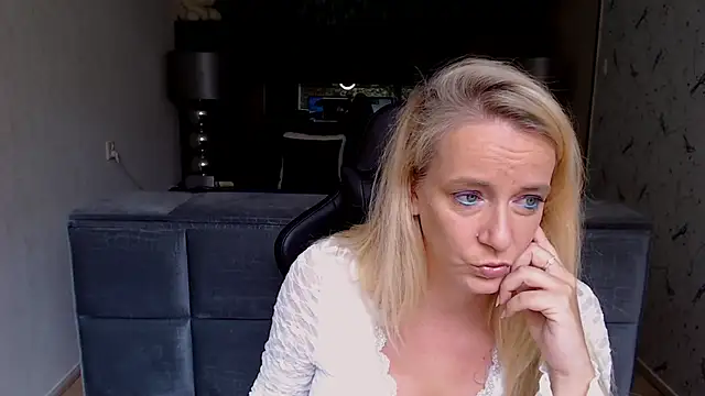 Wendysexyx online show from October 2025 10:34:02 AM