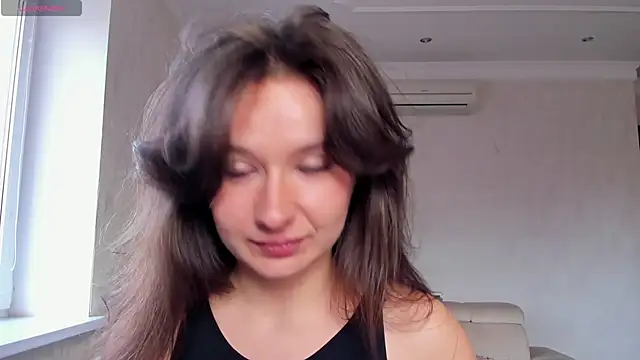 Lilith lutherlow online show from February 2025 01:11:02 PM