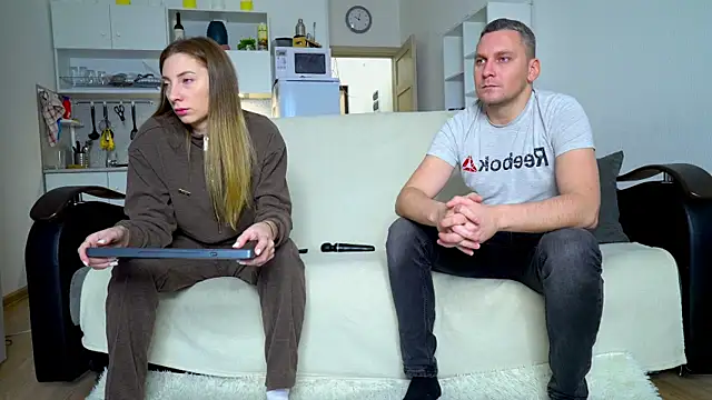 littlesweettifany online show from November 2025 11:03:01 AM