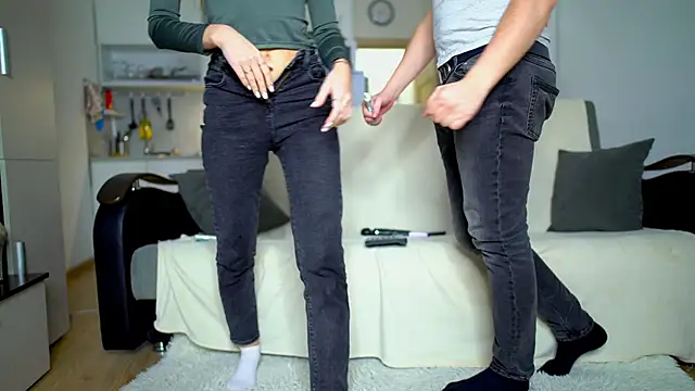 littlesweettifany online show from November 2025 12:29:02 PM