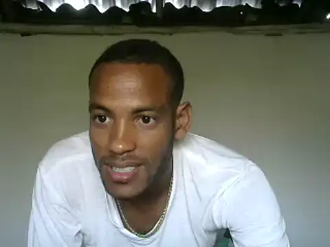 Snapshot of michel_sc chatting on May 2026 12:00:01 PM michel sc online show from May 2026 12:00:01 PM