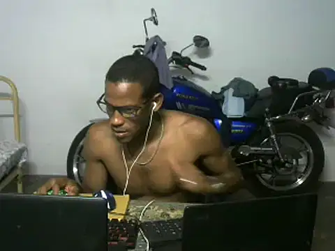 Snapshot of michel_sc chatting on May 2026 05:36:01 AM michel sc online show from May 2026 05:36:01 AM