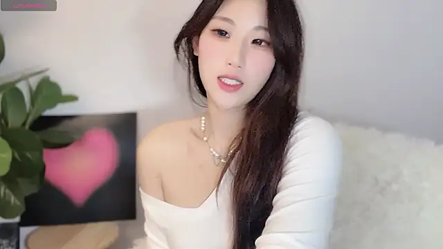 Snapshot of Chu-Chu-99 chatting on February 2025 08:07:01 AM Chu-Chu-99 online show from February 2025 08:07:01 AM