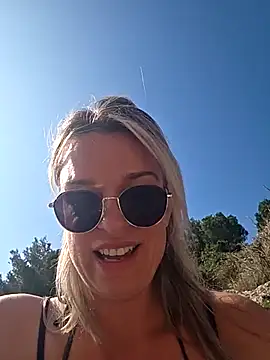 Snapshot of SpicyVicky chatting on February 2026 10:14:01 AM SpicyVicky online show from February 2026 10:14:01 AM