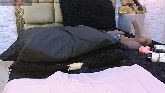 Snapshot of ximenawilliamss chatting on December 2024 02:00:01 PM ximenawilliamss online show from December 2024 02:00:01 PM