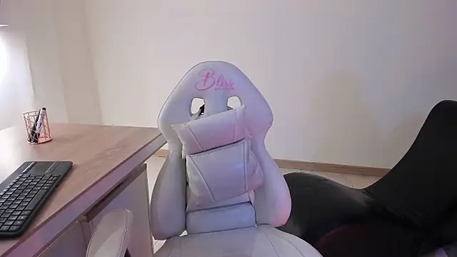 Barbara honey online show from October 2025 12:59:01 PM