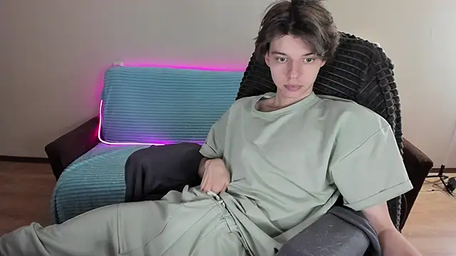 Snapshot of Liam_sexy1 chatting on January 2025 01:29:01 PM Liam sexy1 online show from January 2025 01:29:01 PM
