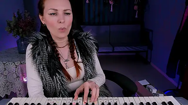 VandaRossi online show from January 2025 03:35:01 PM