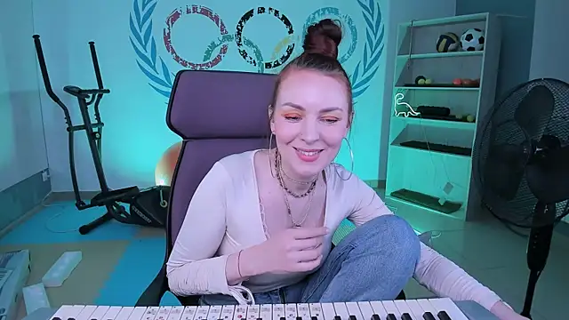 VandaRossi online show from January 2025 02:19:01 PM