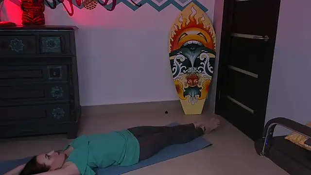 VandaRossi online show from February 2025 12:00:02 PM