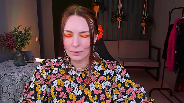 VandaRossi online show from February 2025 12:25:02 PM