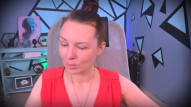 VandaRossi online show from September 2025 10:27:01 AM