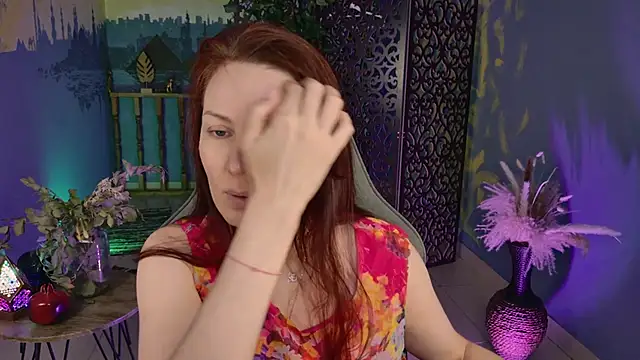 VandaRossi online show from October 2025 05:50:02 AM