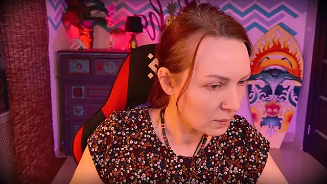 VandaRossi online show from November 2025 09:52:02 AM