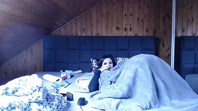 BoeseMoni1998 online show from February 2025 11:44:02 AM