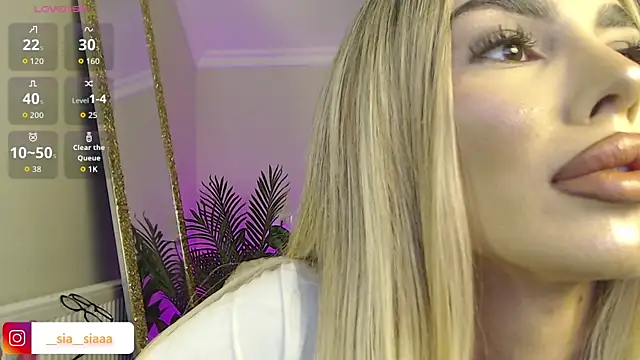 ArianaArianna online show from April 2026 04:48:01 PM