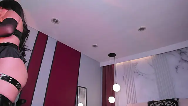 Snapshot of ninaevanss_ chatting on November 2025 08:33:02 PM ninaevanss online show from November 2025 08:33:02 PM