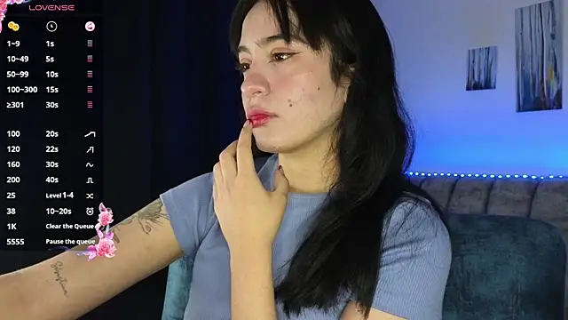 Snapshot of ZaraDames_ chatting on October 2025 02:19:01 AM ZaraDames online show from October 2025 02:19:01 AM