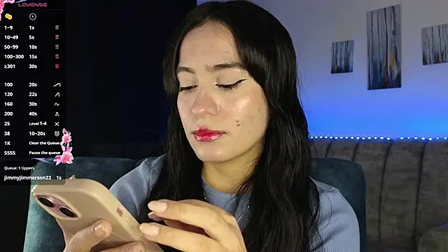 Snapshot of ZaraDames_ chatting on November 2025 03:01:02 AM ZaraDames online show from November 2025 03:01:02 AM