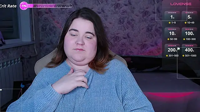 Estelle Hicks online show from October 2025 06:19:02 PM