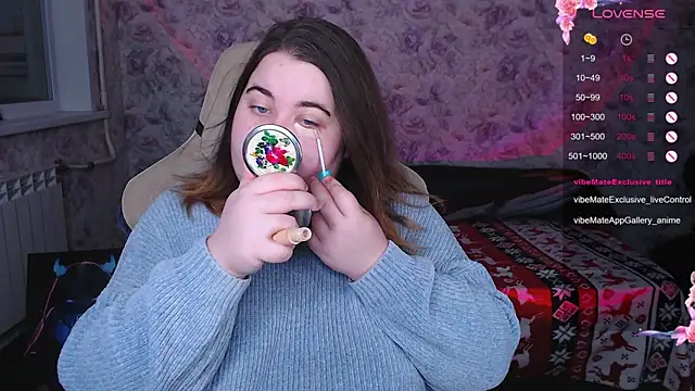 Estelle Hicks online show from November 2025 06:07:02 PM