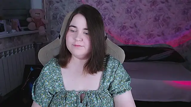 Snapshot of Estelle_Hicks chatting on April 2026 06:57:02 PM Estelle Hicks online show from April 2026 06:57:02 PM