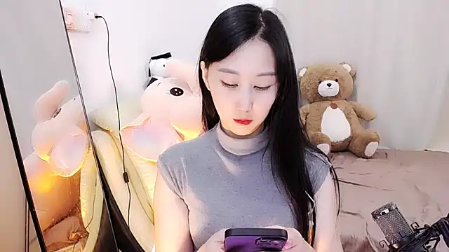 Snapshot of Alcohol_1 chatting on September 2025 02:06:02 PM Alcohol 1 online show from September 2025 02:06:02 PM