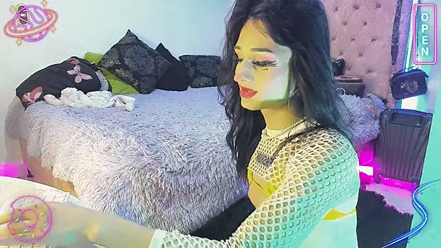 LittleEmmaa online show from January 2025 02:11:02 AM