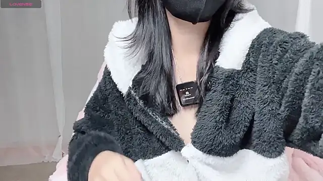  minji bae online show from November 2025 06:50:01 PM