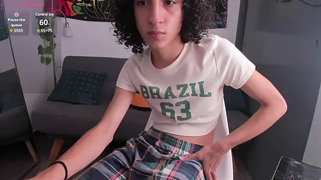 Snapshot of Danni_boy chatting on December 2024 05:08:01 PM Danni boy online show from December 2024 05:08:01 PM