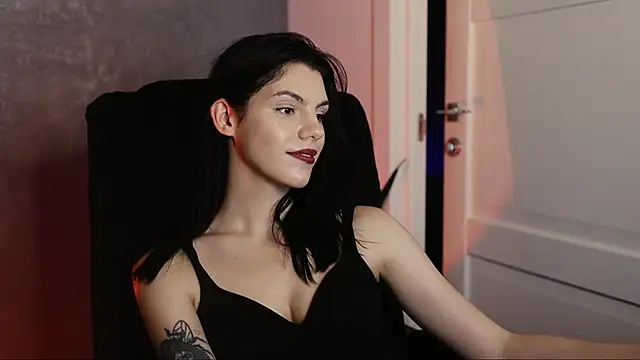 mistress  rochelle online show from January 2025 07:03:01 PM