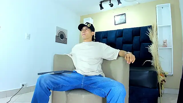 Jhonn Rhyss online show from September 2025 02:16:02 AM