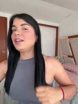 Snapshot of emma_lopes chatting on June 2026 07:36:01 PM emma lopes online show from June 2026 07:36:01 PM