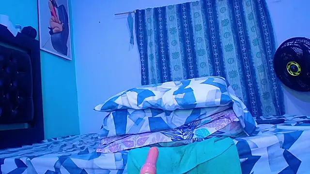 Snapshot of cristinapuerta- chatting on December 2024 08:25:02 PM cristinapuerta- online show from December 2024 08:25:02 PM