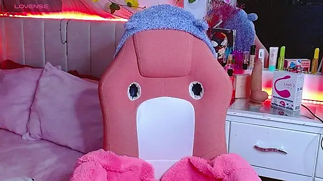 Littlerouse  online show from October 2025 11:13:01 PM