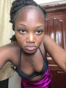Snapshot of Queen_Arnah254 chatting on May 2026 02:47:01 PM Queen Arnah254 online show from May 2026 02:47:01 PM