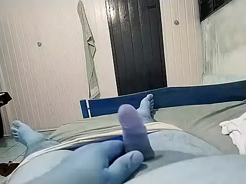 Snapshot of NumeralChevre chatting on February 2025 11:33:02 PM NumeralChevre online show from February 2025 11:33:02 PM