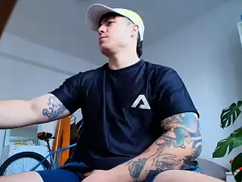 Snapshot of juandking chatting on December 2024 08:52:01 AM juandking online show from December 2024 08:52:01 AM