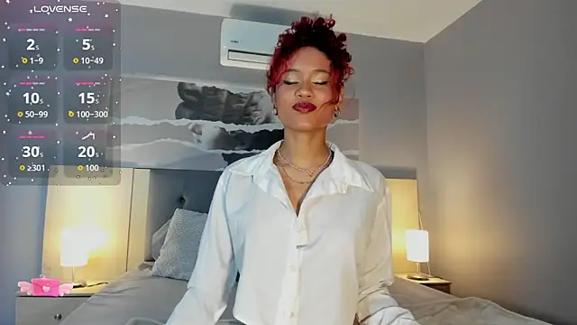 Snapshot of Aprillbrunette chatting on September 2025 02:57:01 AM Aprillbrunette online show from September 2025 02:57:01 AM