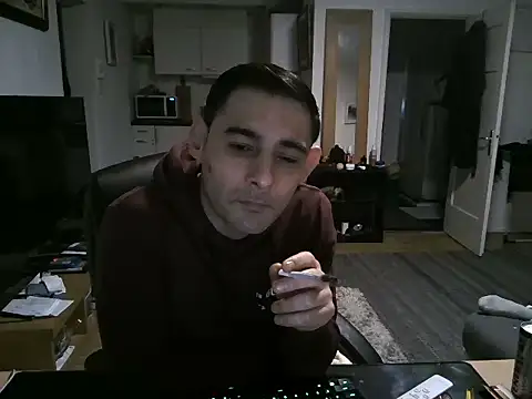 Snapshot of mihaimichael chatting on February 2025 08:58:02 PM mihaimichael online show from February 2025 08:58:02 PM
