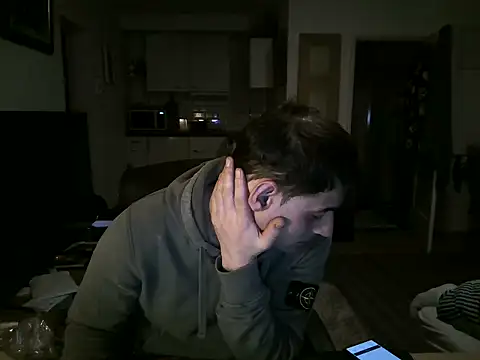 Snapshot of mihaimichael chatting on February 2025 08:28:02 PM mihaimichael online show from February 2025 08:28:02 PM