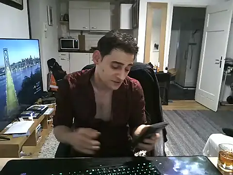 Snapshot of mihaimichael chatting on March 2025 01:28:01 AM mihaimichael online show from March 2025 01:28:01 AM