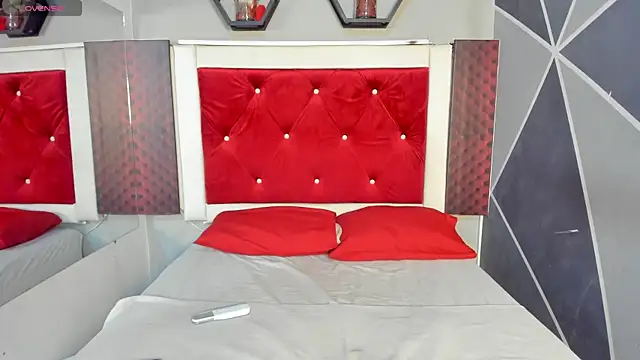 Karoll014 online show from January 2025 11:41:01 AM