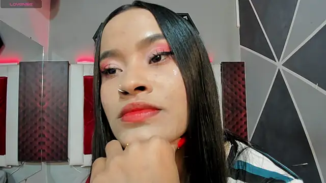 Karoll014 online show from February 2025 12:47:01 PM