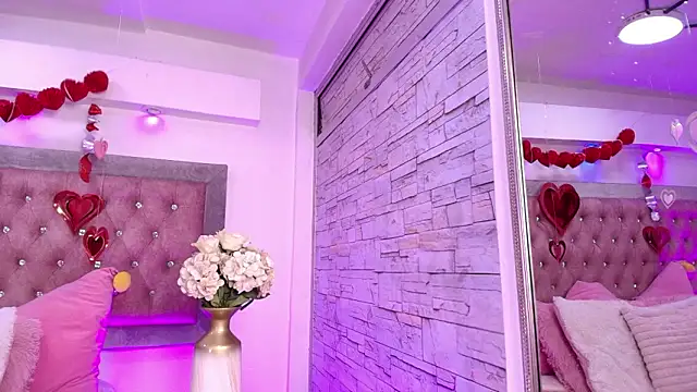 Snapshot of Tayzon_Foxxx chatting on February 2026 12:49:01 PM Tayzon Foxxx online show from February 2026 12:49:01 PM