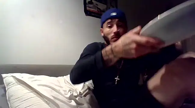 Snapshot of tengocanicas chatting on December 2024 07:28:01 AM tengocanicas online show from December 2024 07:28:01 AM