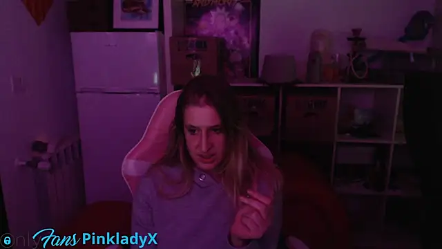 Pinkyladyxxx online show from January 2025 07:32:01 PM
