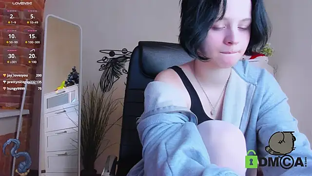 Alina Mills online show from December 2024 04:53:02 PM