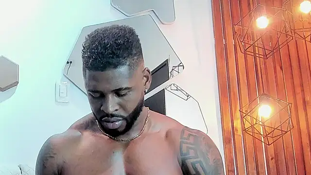 Snapshot of Makonneen chatting on January 2025 01:50:01 AM Makonneen online show from January 2025 01:50:01 AM