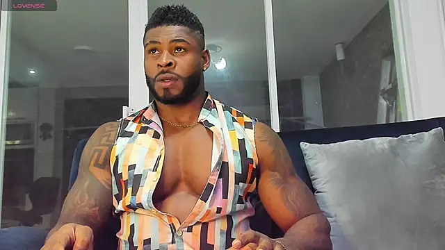 Snapshot of Makonneen chatting on February 2025 03:53:01 AM Makonneen online show from February 2025 03:53:01 AM